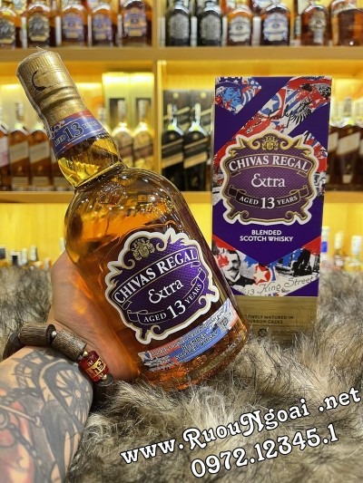 Rượu Chivas 13 Extra Bourbon Casks