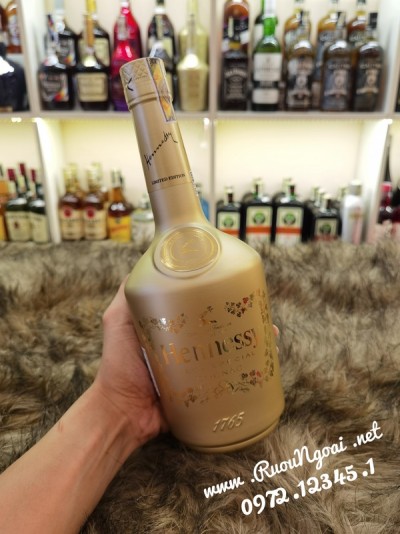 Rượu Hennessy VS 2021